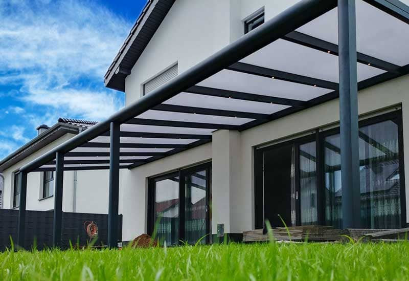 Terrassen&uuml;berdachung in Alu mit LED Beleuchtung